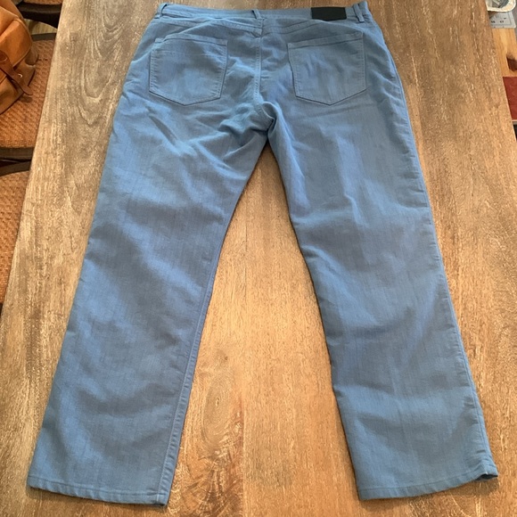 Raleigh Denim Waist 38 Alexander Fit in Light Blue - Picture 3 of 12